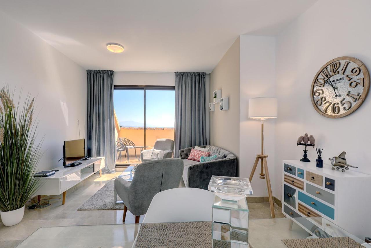 Duquesa Village Apartment - 2 Bed/2 Bath Apartment With Panoramic Sea Views Manilva Εξωτερικό φωτογραφία