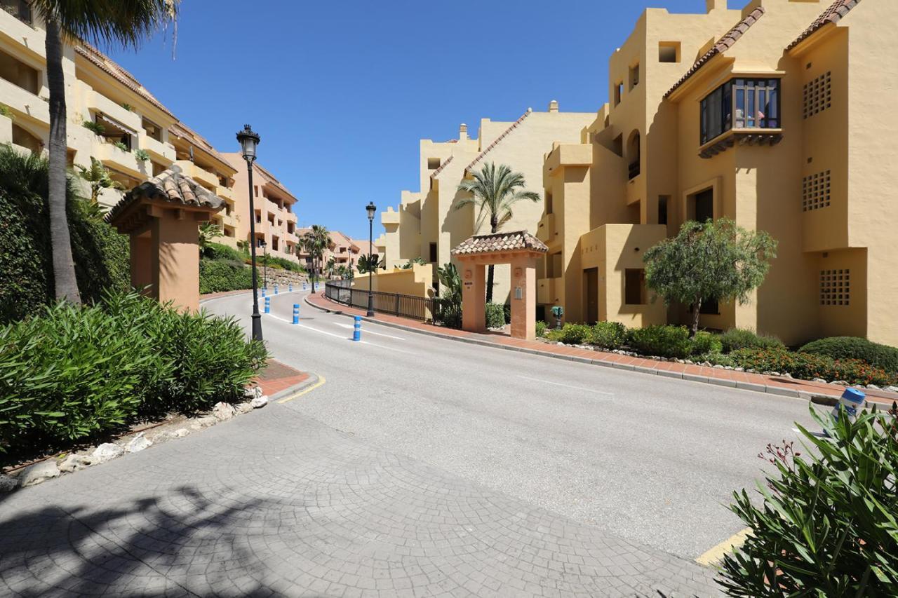 Duquesa Village Apartment - 2 Bed/2 Bath Apartment With Panoramic Sea Views Manilva Εξωτερικό φωτογραφία