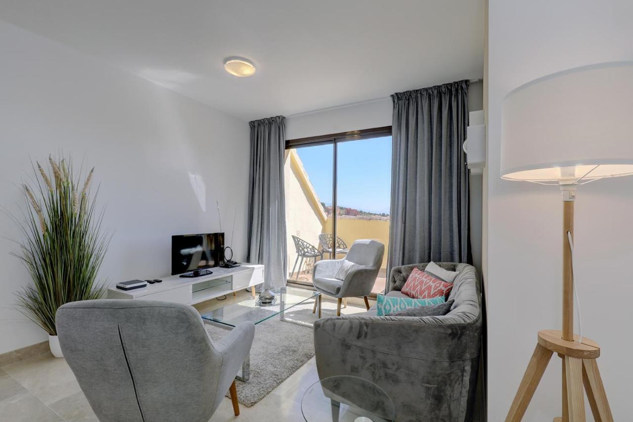 Duquesa Village Apartment - 2 Bed/2 Bath Apartment With Panoramic Sea Views Manilva Εξωτερικό φωτογραφία
