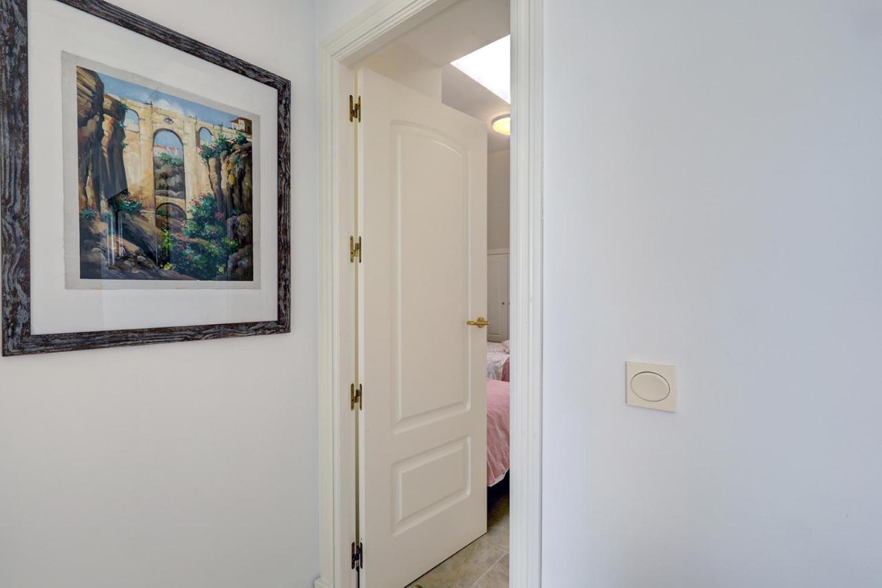 Duquesa Village Apartment - 2 Bed/2 Bath Apartment With Panoramic Sea Views Manilva Εξωτερικό φωτογραφία