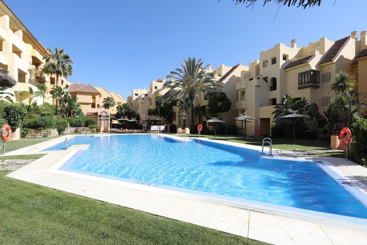 Duquesa Village Apartment - 2 Bed/2 Bath Apartment With Panoramic Sea Views Manilva Εξωτερικό φωτογραφία